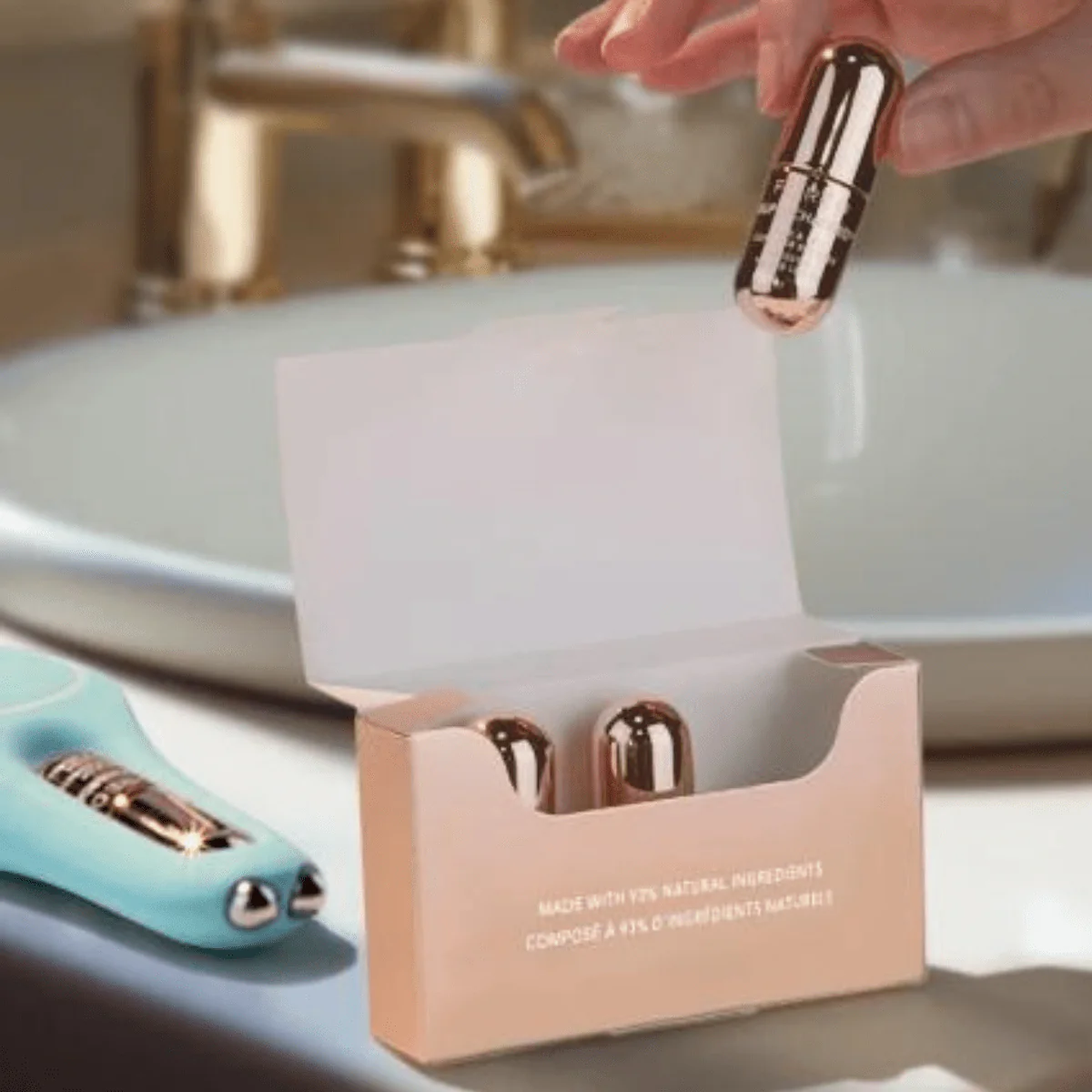 FOREO SUPERCHARGED™ Eye and Lip Contour Booster - Image 6