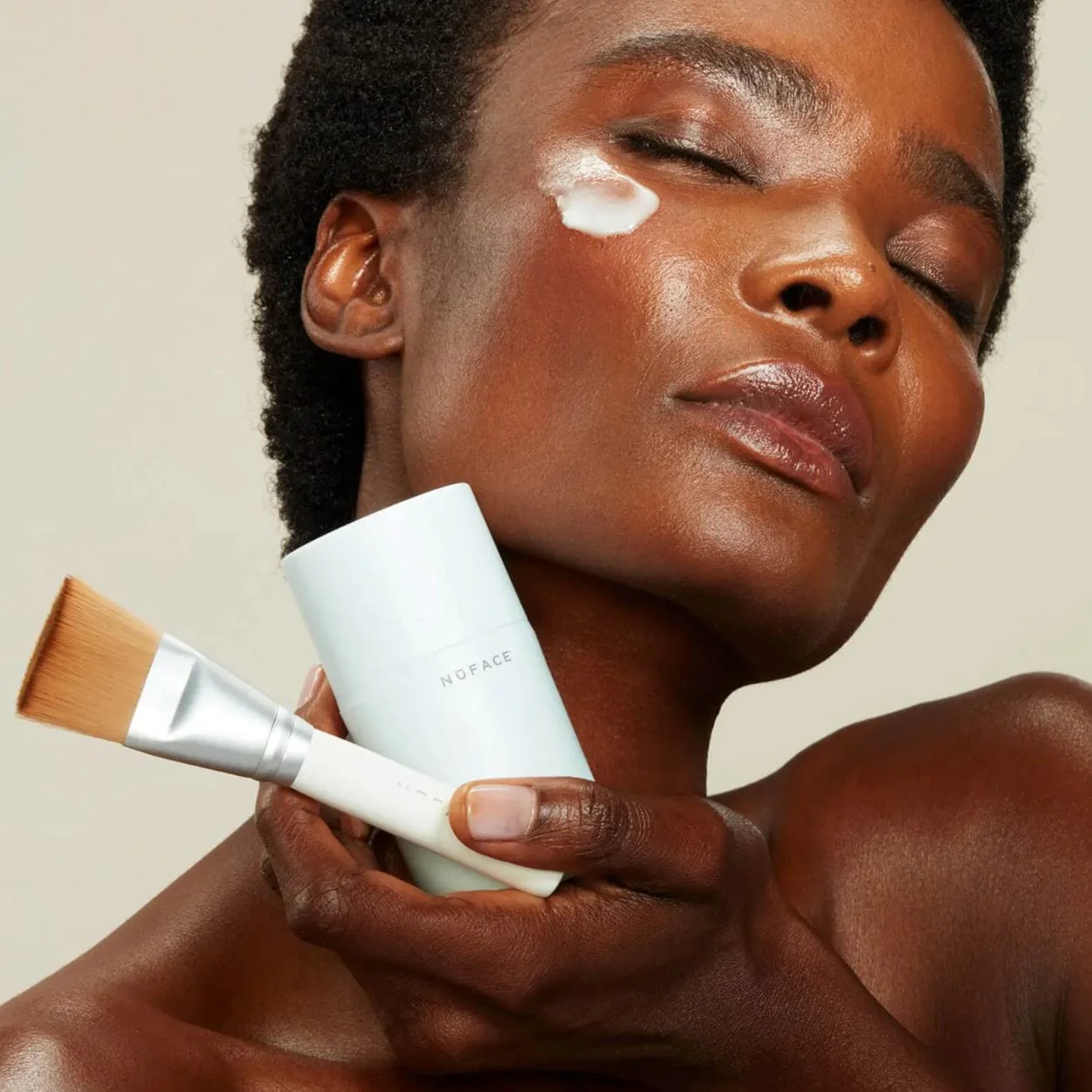 NuFACE Firming + Brightening Silk Creme - Image 3