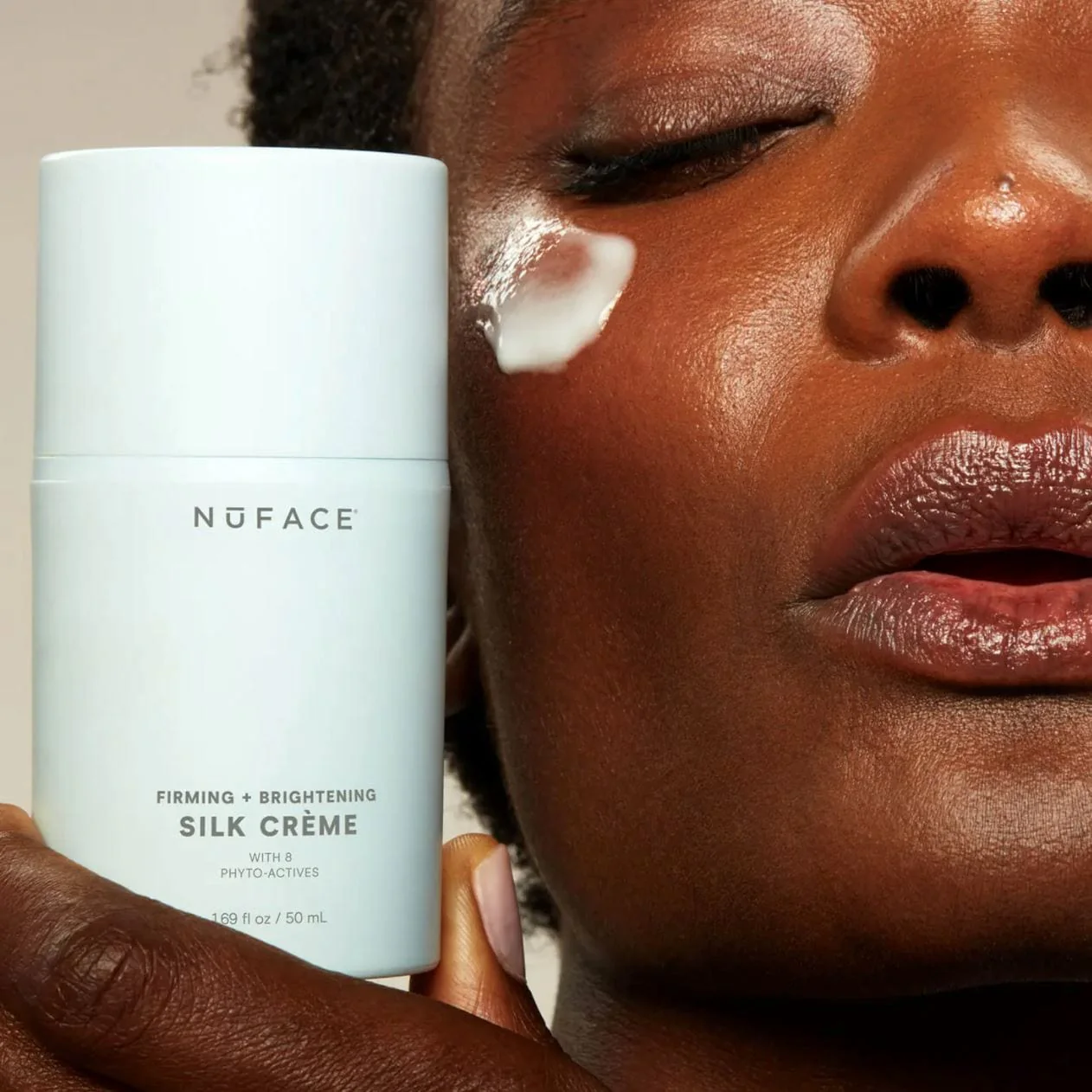 NuFACE Firming + Brightening Silk Creme - Image 4