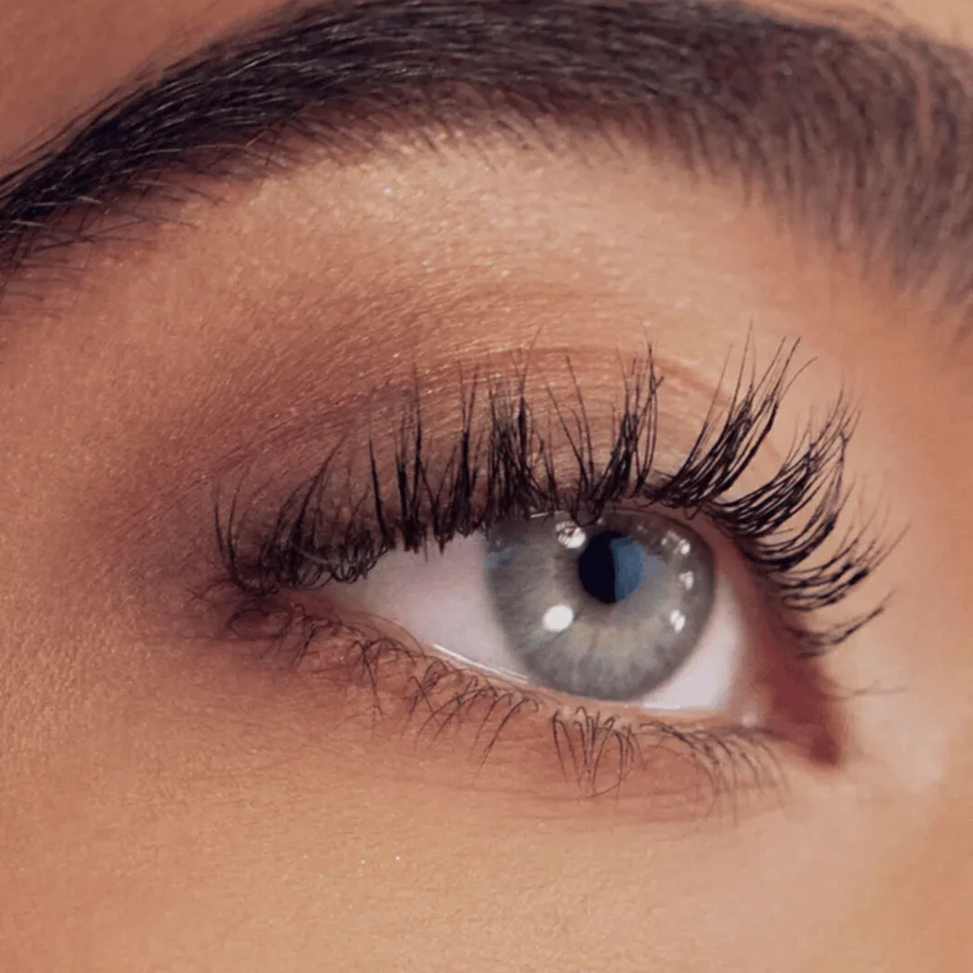 RevitaLash Signature Eyelash Curler - Image 4